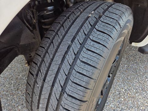 Used 2022 Ford Ranger XLT w/ Equipment Group 301A Mid RWD image 12