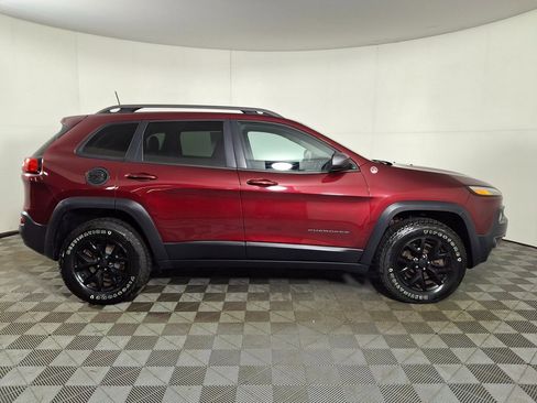 Used 2018 Jeep Cherokee Trailhawk w/ Quick Order Package 27L image 6