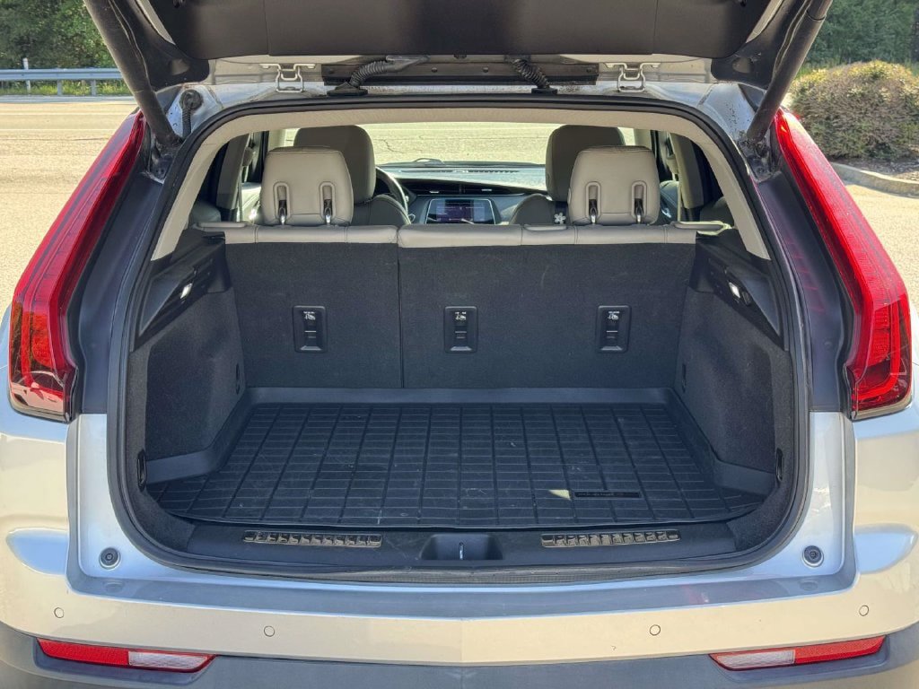 Used 2019 Cadillac XT4 Premium Luxury AWD/4WD image 16