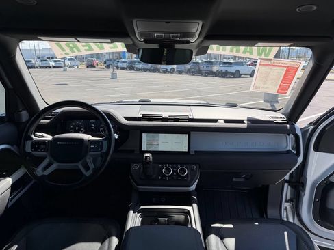 Used 2022 Land Rover Defender 90 X-Dynamic S AWD/4WD image 10