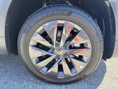 Used 2024 Volkswagen Taos S image 4