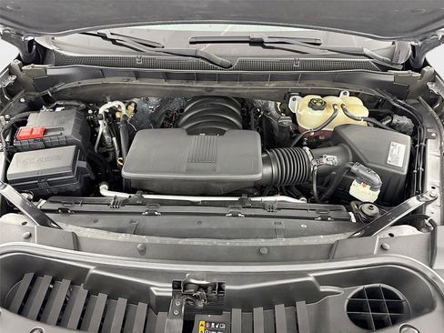 Certified 2021 Chevrolet Suburban RST w/ Luxury Package RWD image 30
