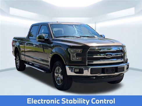 Used 2015 Ford F150 Lariat w/ Equipment Group 502A Luxury AWD/4WD image 9