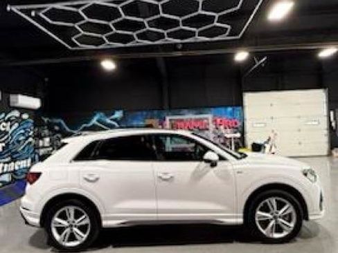 Used 2023 Audi Q3 2.0T Premium w/ Convenience Package AWD/4WD image 6