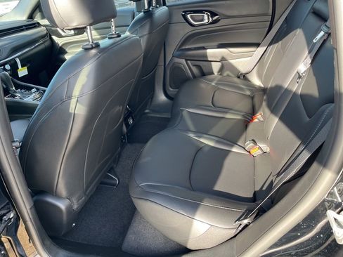 New 2026 Jeep Compass Limited image 15