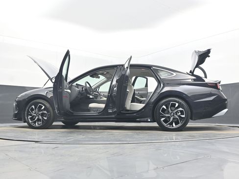 Used 2025 Hyundai Sonata SEL image 40