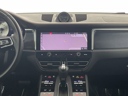 Used 2024 Porsche Macan GTS image 19