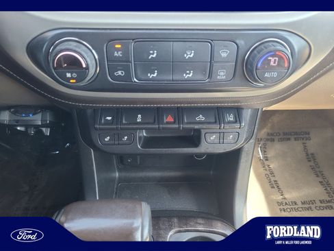 Used 2017 GMC Canyon SLT w/ Driver Alert Package AWD/4WD image 31