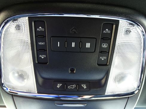 Used 2020 Jeep Grand Cherokee High Altitude image 28