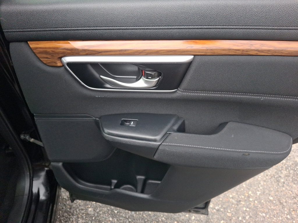 Used 2017 Honda CR-V EX image 14