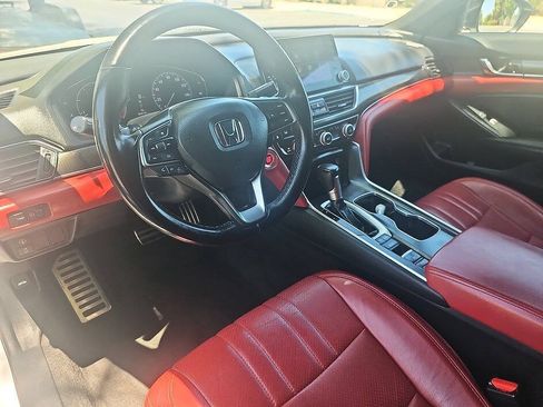 Used 2022 Honda Accord Sport image 4
