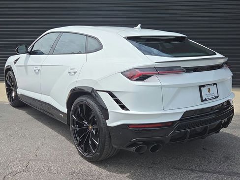 Used 2024 Lamborghini Urus S AWD/4WD image 3