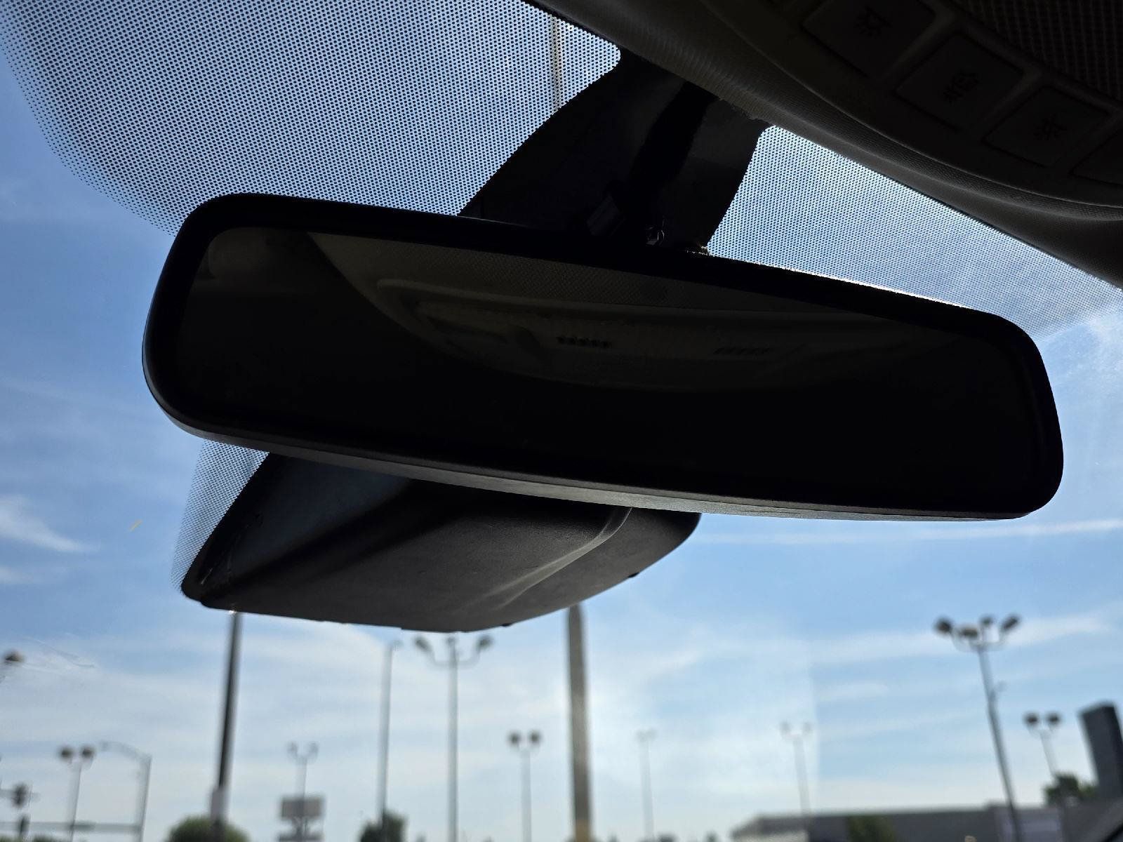 Used 2020 Ford Fusion SE FWD image 23