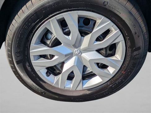 Used 2026 Toyota Corolla Cross L FWD image 22