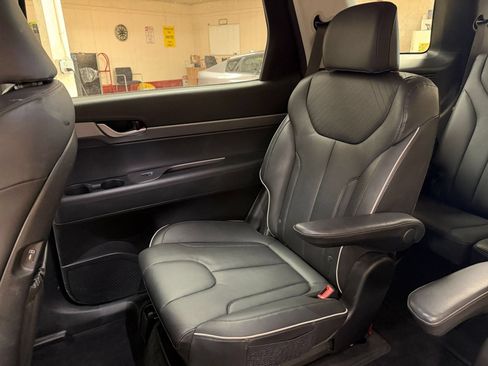 Used 2025 Hyundai Palisade SEL FWD image 42