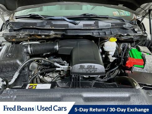 Used 2018 RAM 1500 Express image 29