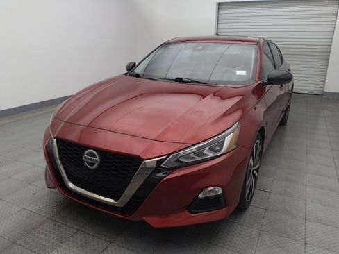 Used 2021 Nissan Altima 2.5 SR w/ SR Premium Package image 15