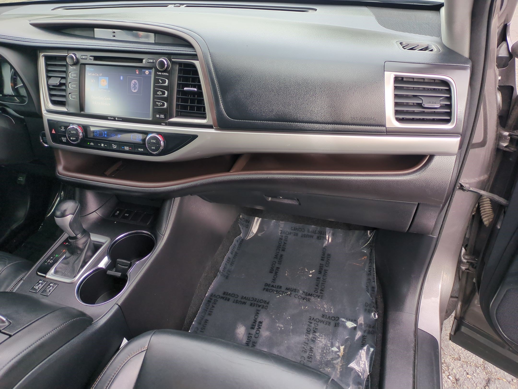 Used 2015 Toyota Highlander XLE FWD image 32