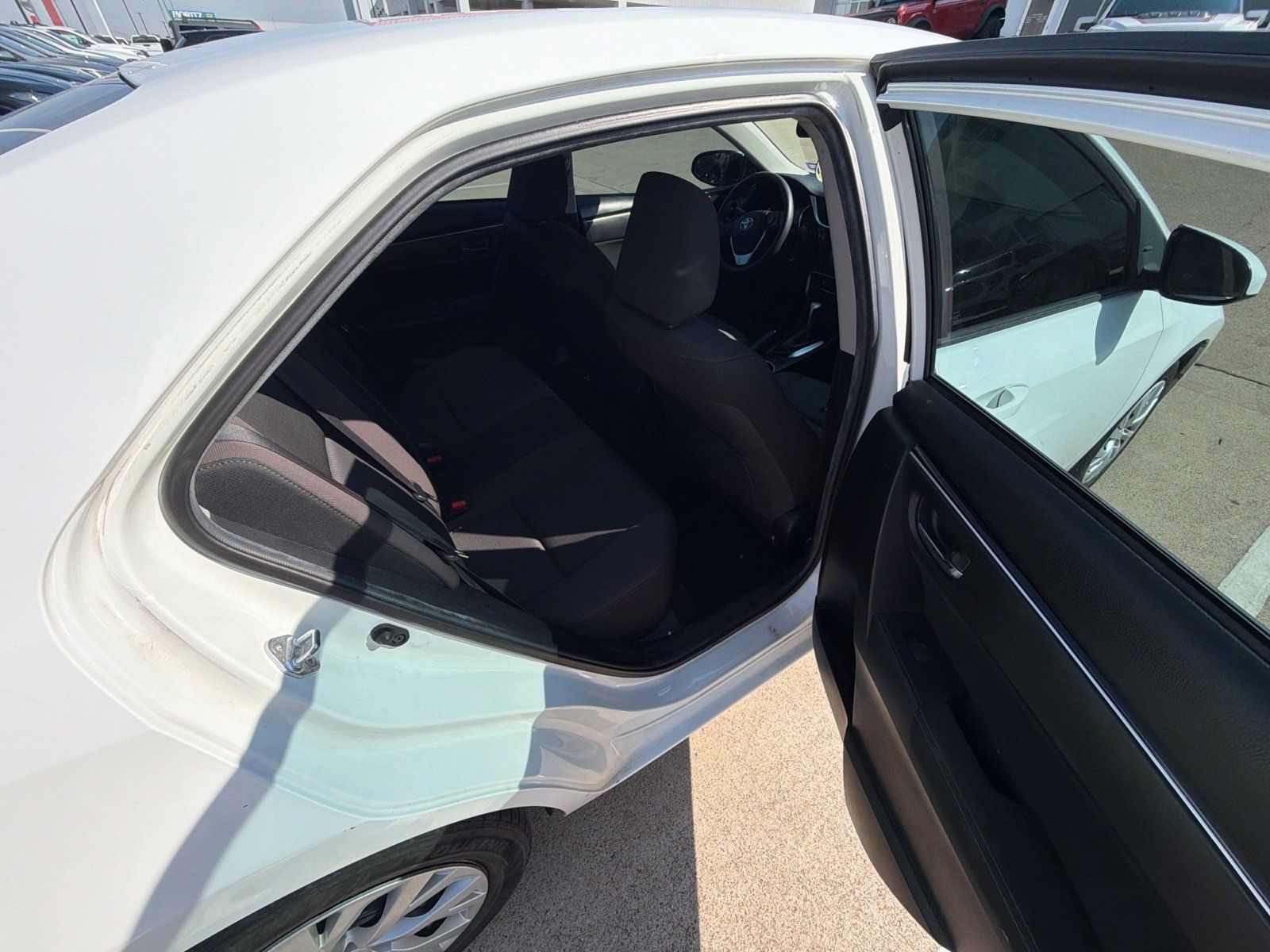 Used 2019 Toyota Corolla LE FWD image 17