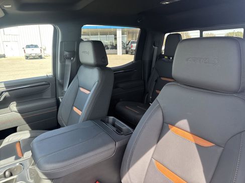 New 2026 GMC Sierra 1500 AT4 w/ Technology Package AWD/4WD image 10