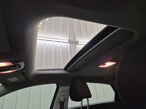 Used 2022 Hyundai Elantra SEL w/ Convenience + Premium Package image 34