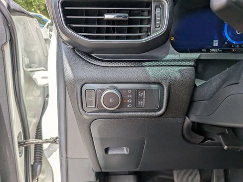 Used 2022 Ford Explorer ST AWD/4WD image 31