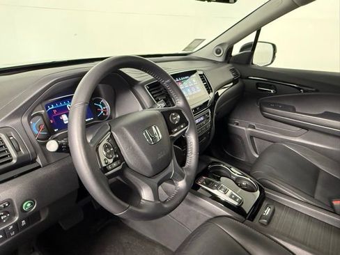 Used 2019 Honda Pilot Touring image 15