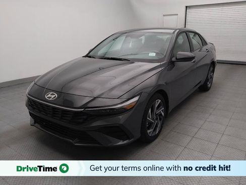 Used 2025 Hyundai Elantra Sport FWD image 1