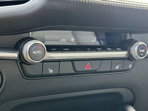 New 2026 MAZDA MAZDA3 2.5 S Sedan w/ Preferred Pkg image 19