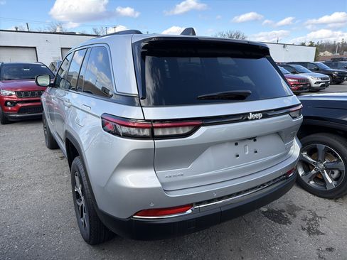 New 2025 Jeep Grand Cherokee Limited AWD/4WD image 5