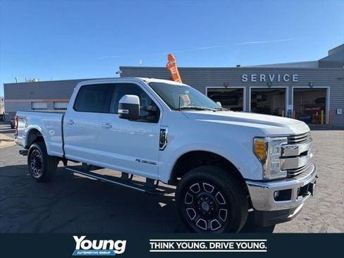 Used 2017 Ford F350 Lariat AWD/4WD image 7