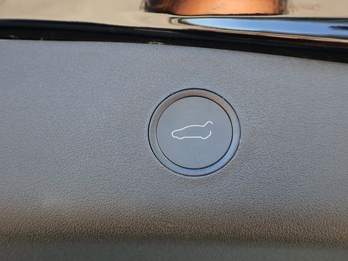 Used 2021 Tesla Model 3 Performance image 19