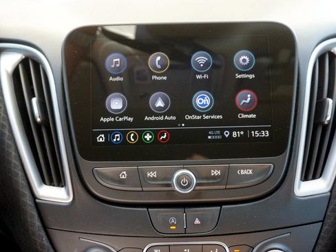 Used 2023 Chevrolet Malibu LT image 12