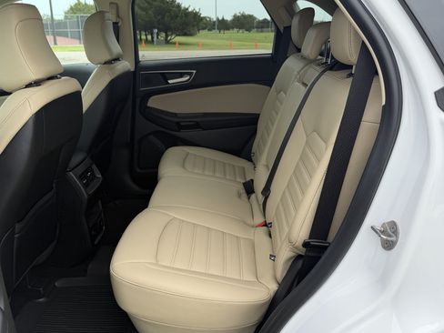 Used 2024 Ford Edge SEL w/ Convenience Package AWD/4WD image 19