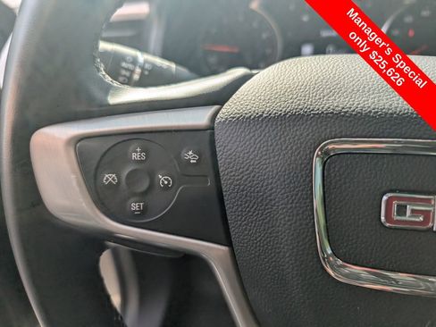 Used 2023 GMC Acadia SLT AWD/4WD image 17