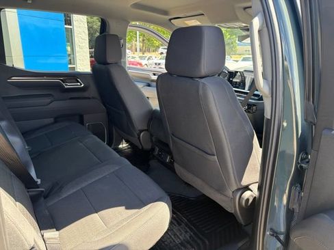 Used 2025 Chevrolet Silverado 1500 LT AWD/4WD image 31