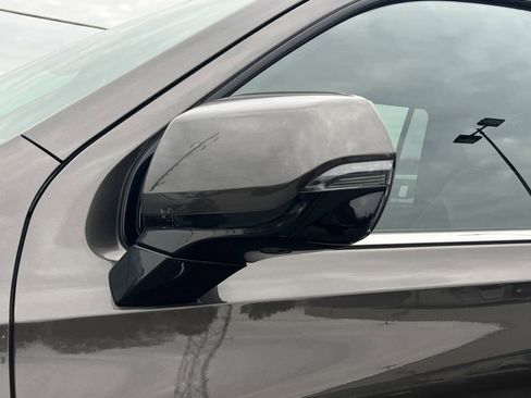 Used 2021 Chevrolet Suburban High Country w/ Premium Package image 34