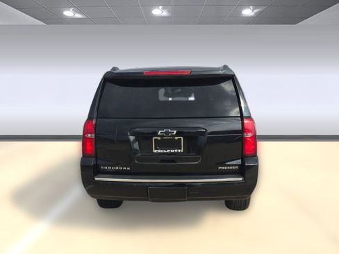 Used 2019 Chevrolet Suburban Premier image 9