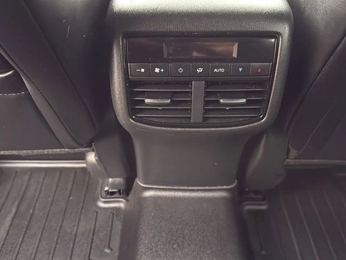 Used 2019 MAZDA CX-9 Touring image 29