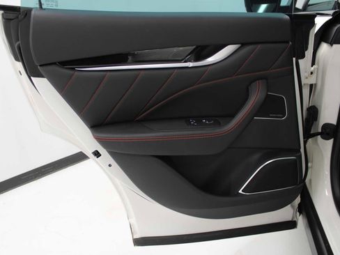 Used 2022 Maserati Levante GT image 37