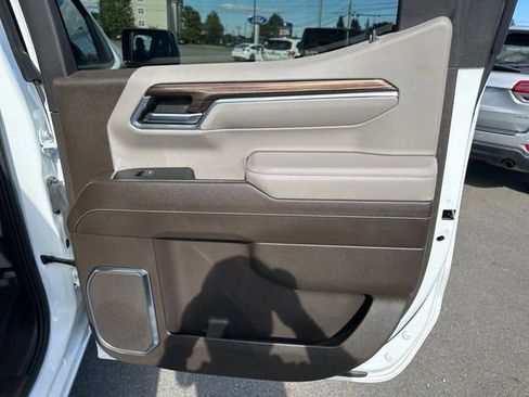 Used 2023 Chevrolet Silverado 1500 RST AWD/4WD image 12