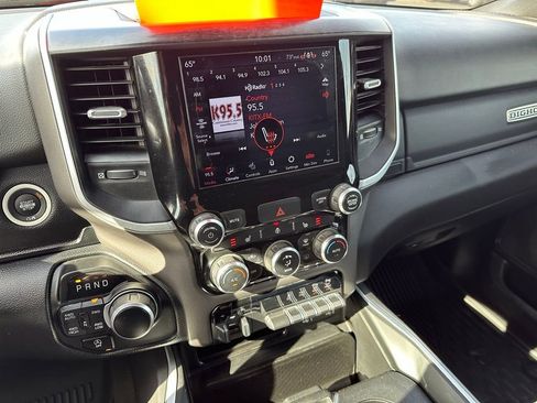 Used 2021 RAM 1500 Big Horn AWD/4WD image 25