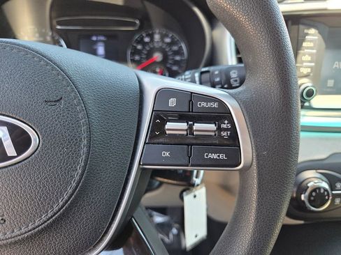 Used 2020 Kia Sorento LX image 30