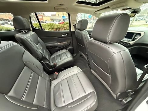 Used 2021 GMC Acadia Denali w/ Denali Ultimate Package image 42