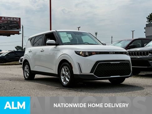 Used 2025 Kia Soul LX w/ LX Technology Package FWD image 4