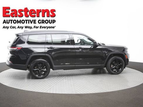 Used 2023 Jeep Grand Cherokee L Laredo AWD/4WD image 45