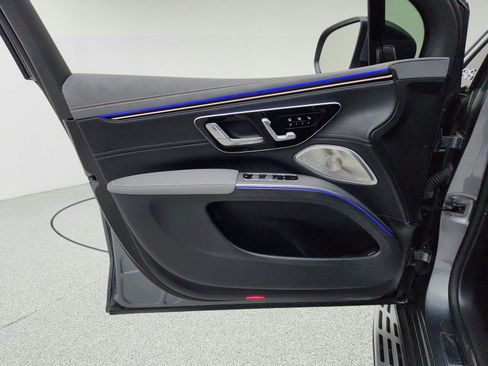 Used 2024 Mercedes-Benz EQS 450+ SUV image 26