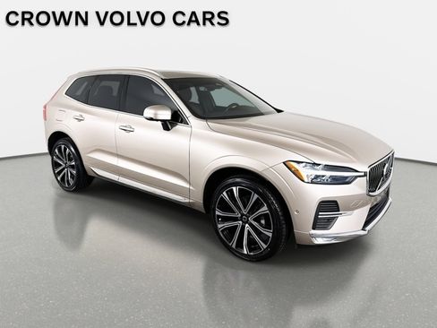 Used 2023 Volvo XC60 B5 Ultimate w/ Protection Package Premier image 4