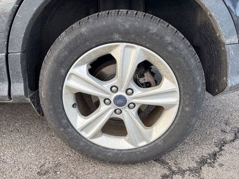 Used 2016 Ford Escape SE w/ SE Cold Weather Package image 7