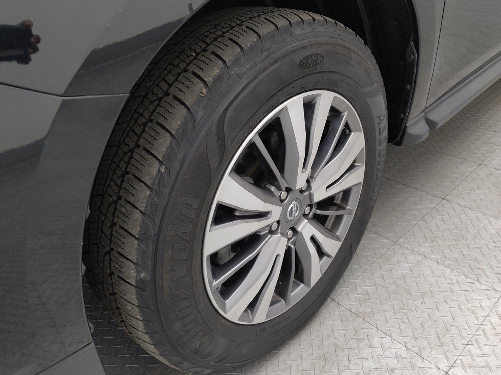 Used 2019 Nissan Pathfinder SL FWD image 31